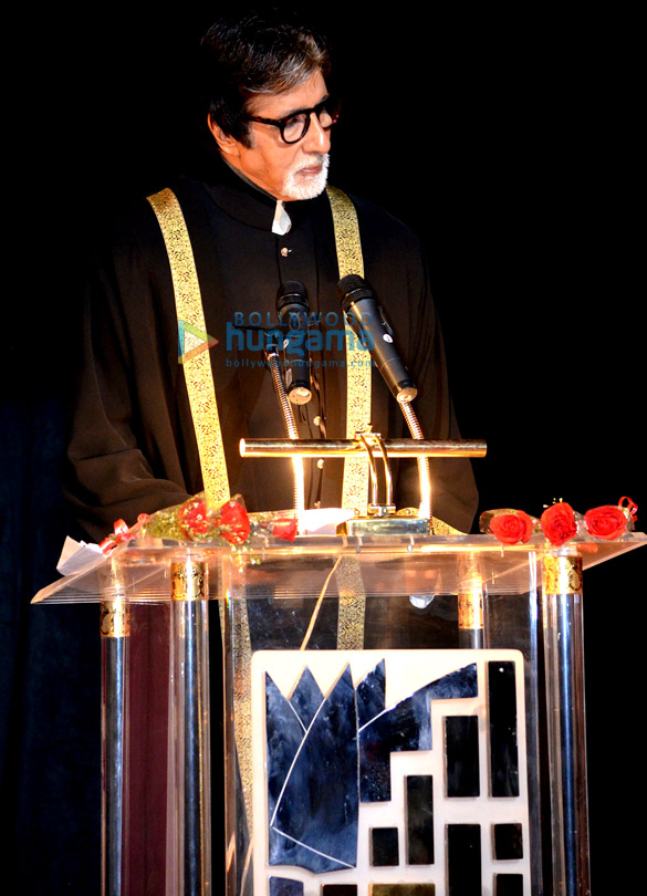 amitabh bachchan receives honorary doctorate by academy of arts 3