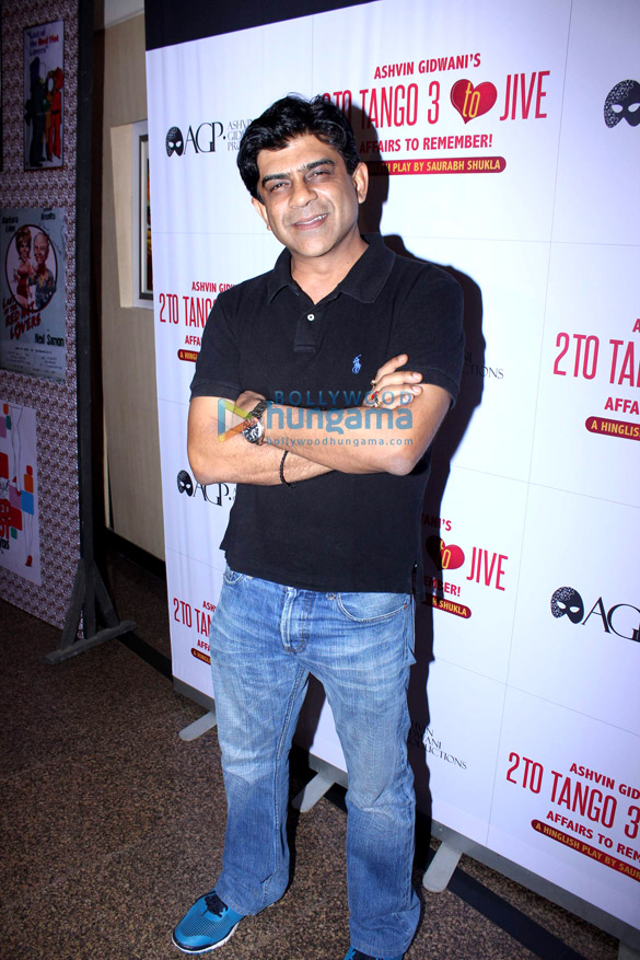 aamir khan at 2 to tango 3 to jive theatre play 10