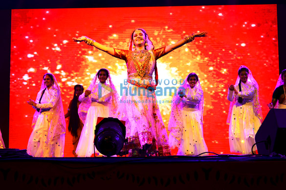 gracy singh performs for the girl child and women empowerment 5