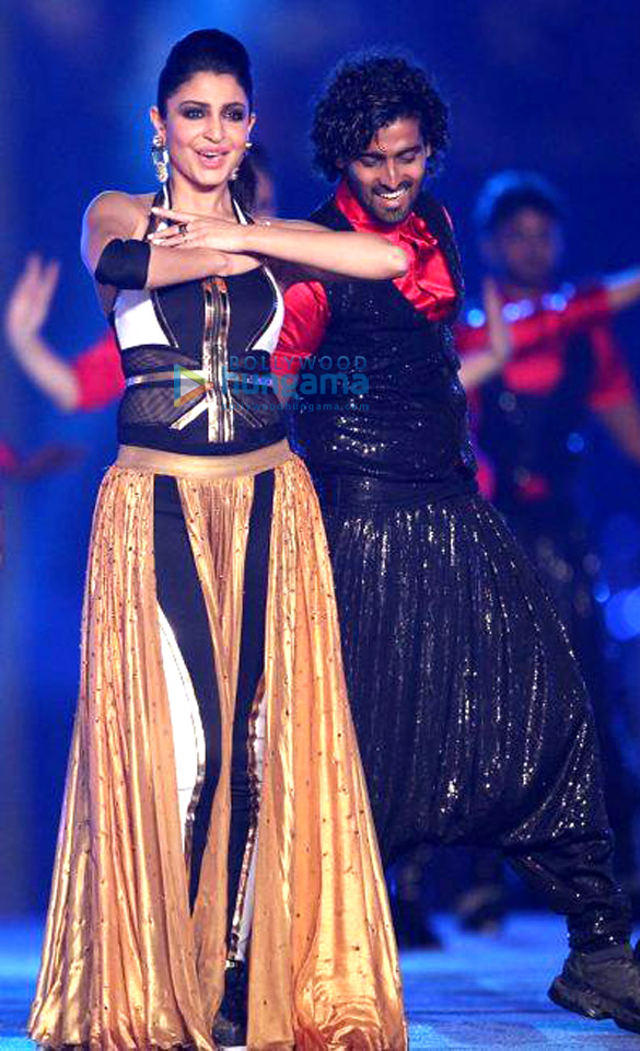 hrithik roshan shahid kapoor anushka sharma perform at the opening ceremony of ipl 2015 20