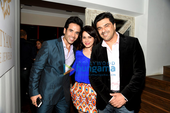 celebs grace summer preview at bandra 190 27