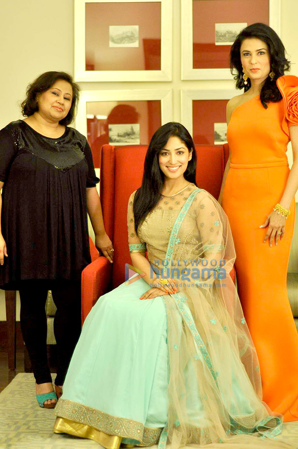 yaami gautam snapped in sumona couture for bridal asia 3