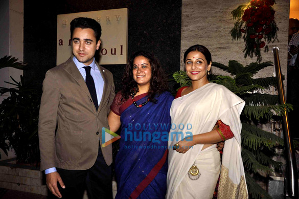 vidya balan imran khan at shayonti roy kapurs art exhibition 4
