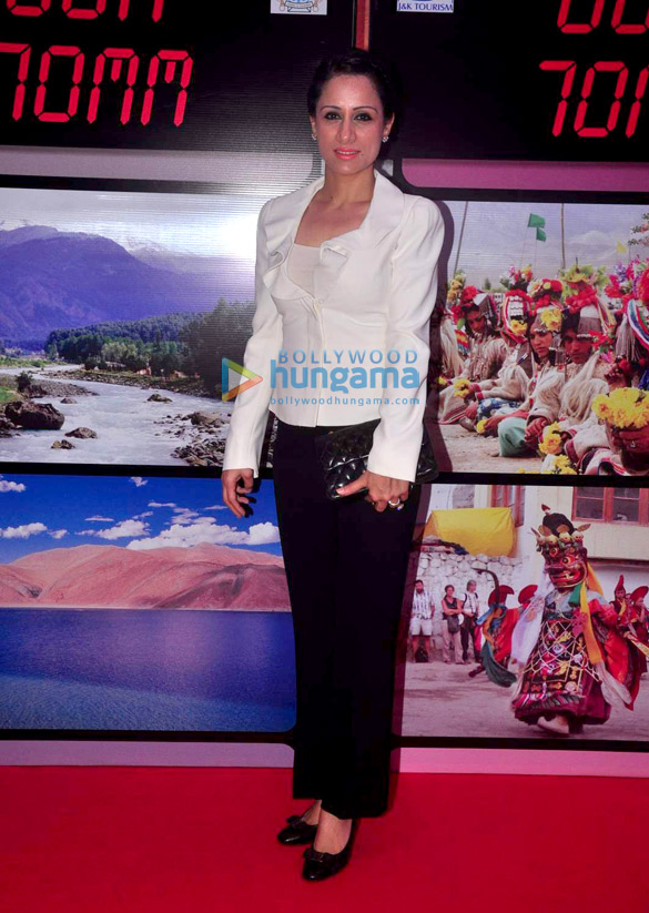 soha ali khan gul panag irrfan khan neetu chandra at jk bash 17