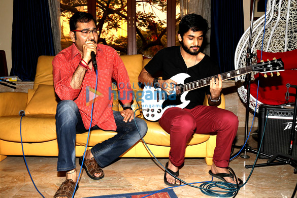 sudesh bhosle siddhant bhosle arpita thakkar at amitabh aur main concerts rehearsal 3