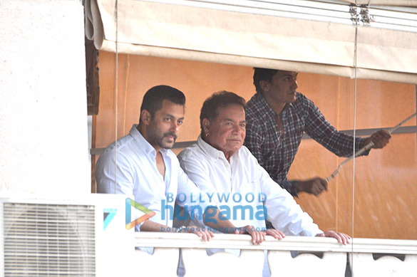 salman khan snapped as he returned home after receiving bail from sessions court 2