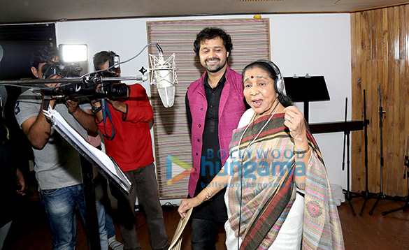 asha bhosle mudasir ali record a song for the film lucknow times 6