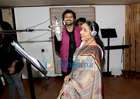 asha bhosle mudasir ali record a song for the film lucknow times 5
