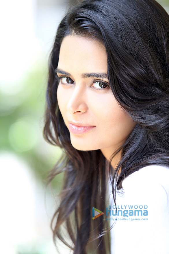 meenakshi dixit 17