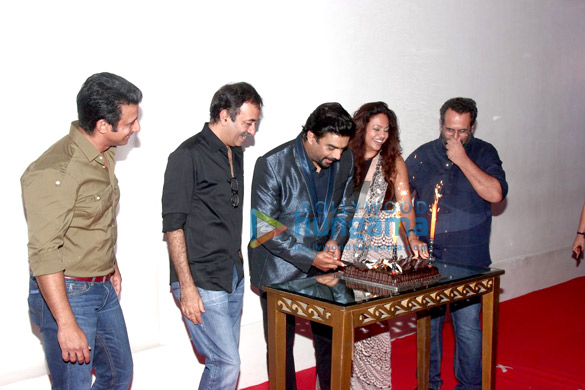 r madhavans birthday bash at royalty 3