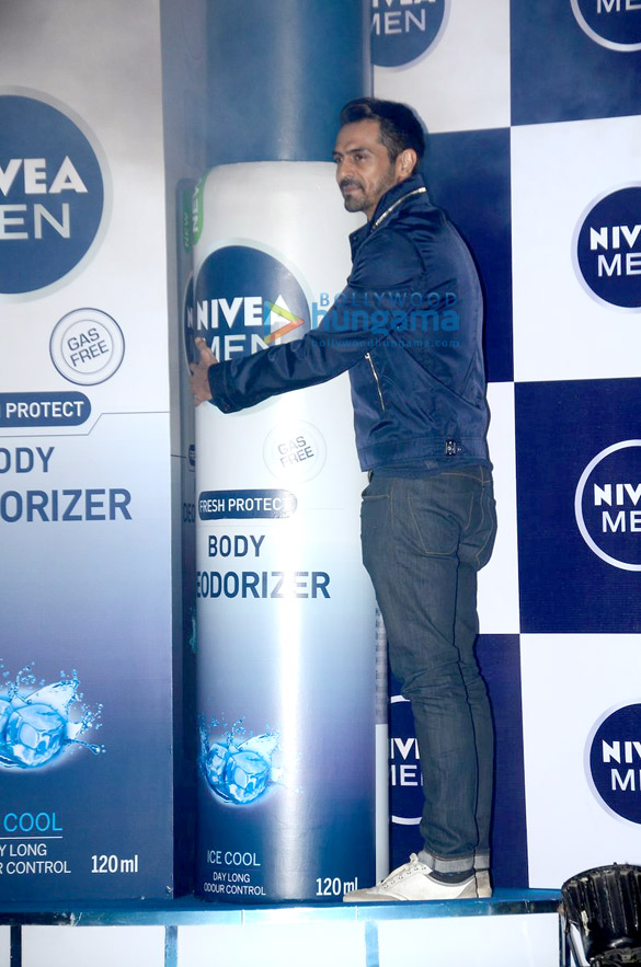 arjun rampal at the launch of nivea men body deodorizer 11