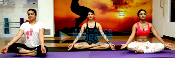anusmriti sarkar marisa verma ekta jain mandeep kaur sandhu perform yoga on international day of yoga 6