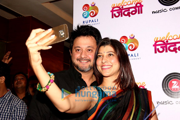 carnival cinemas hosts the premiere of marathi film welcome zindagi 4