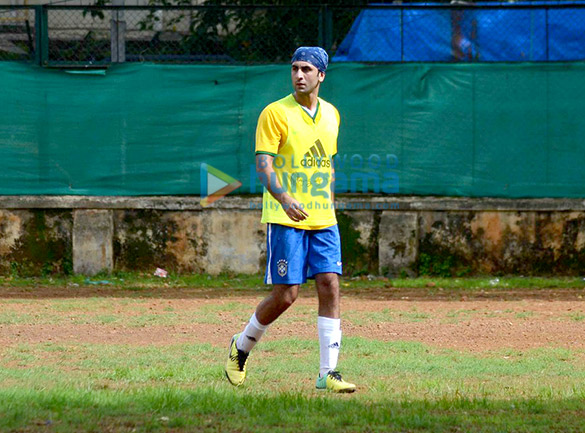 ranbir kapoor abhishek bachchan snapped at football practice session 7