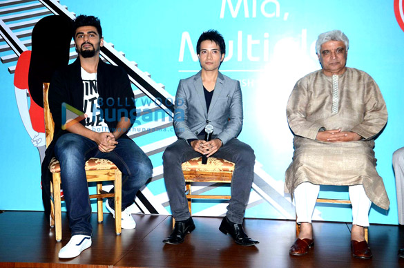 arjun kapoor javed akhtar launch debashish irengbams book me mia multiple 3