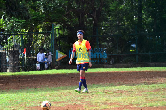 ranbir kapoor arjun kapoor and other snapped at football practice 6