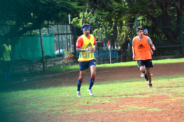 ranbir kapoor arjun kapoor and other snapped at football practice 15