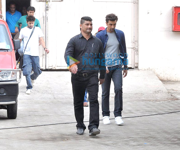 ranbir kapoor snapped during an ad shoot 4