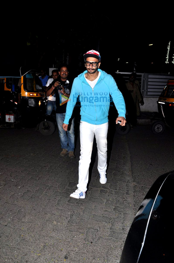 ranveer singh snapped at pvr juhu post the screening of bahubali 7