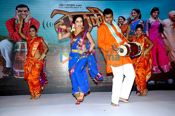amitabh bachchan unveils music of marathi film dholkee 6