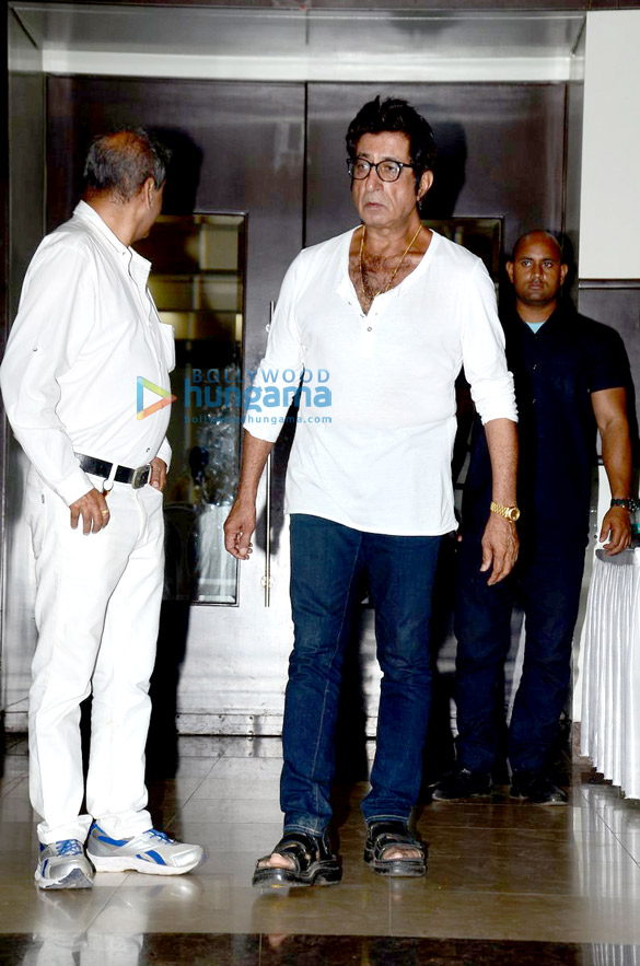 shraddha kapoors grandfathers prayers meet 14