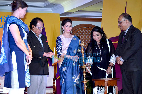 madhuri dixit graces the unicef awards 4