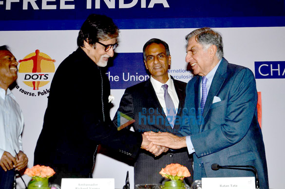 amitabh bachchan graces the call to action for a tb free india media meet 4