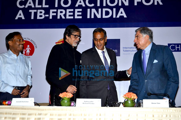 amitabh bachchan graces the call to action for a tb free india media meet 5