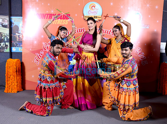 celebs grace country clubs press meet to announce the great indian navratri utsav 9
