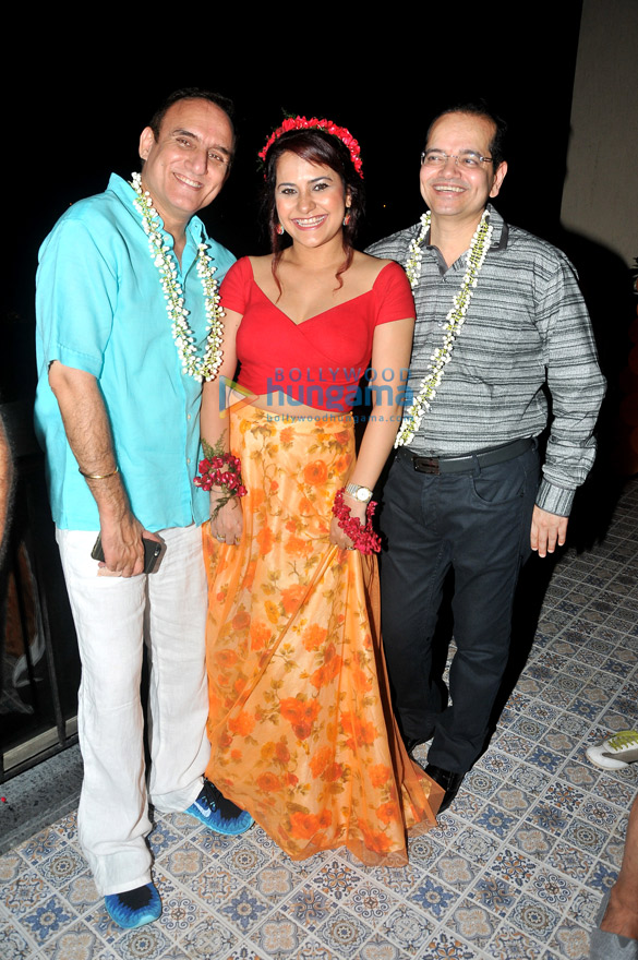 celebs grace liza maliks birthday bash 8