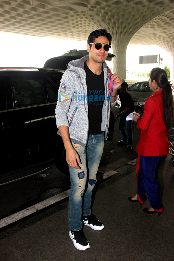 sidharth malhotra snapped leaving for new zealand 2