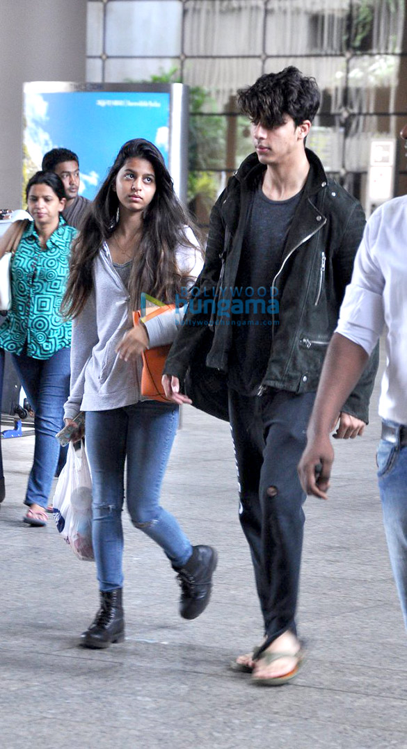 aryan khan suhana khan snapped on their way back from london 5
