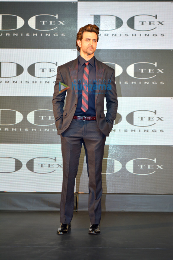 hrithik roshan launches dctex new furnish collection 2