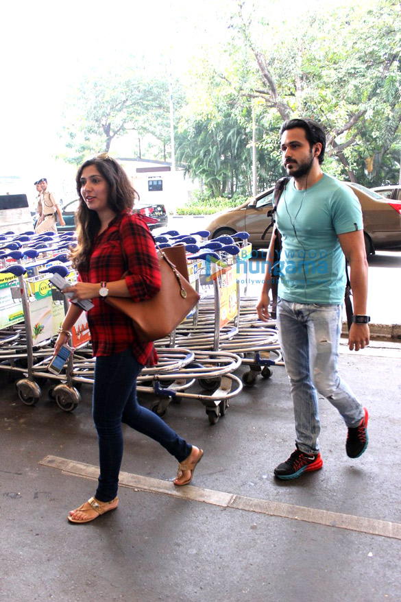 emraan hashmi snapped at the domestic airport 3