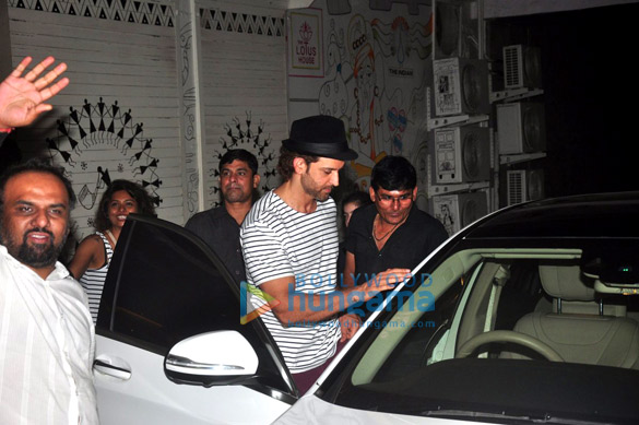 hrithik roshan snapped with kids post a movie screening at lightbox 3