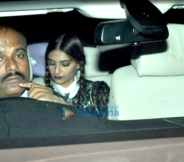 varun dhawan sonam kapoor arjun kapoor snapped post halloween bash 7