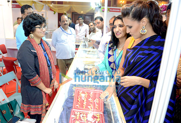neha dhupia snapped at mmtc gold exhibition 3