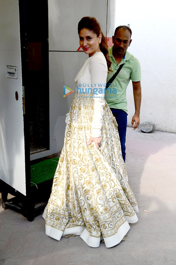 kareena kapoor khan snapped at lakme shoot 10