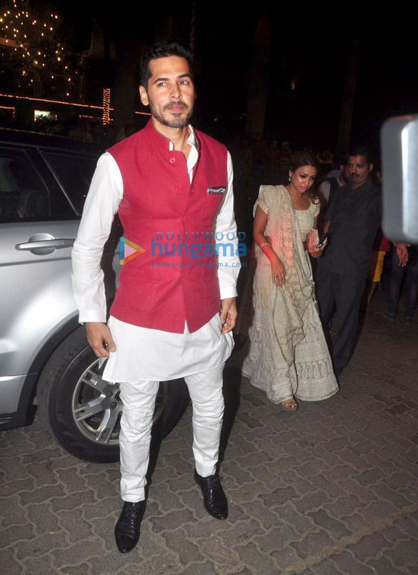 celebs grace amitabh bachchans diwali bash at jalsa 22