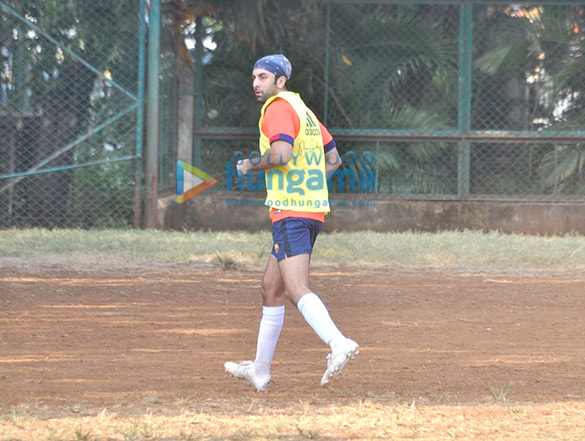 ranbir kapoor sidharth malhotra abhishek bachchan snapped playing football 2