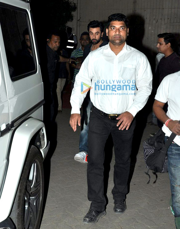 ranbir kapoor snapped post an ad shoot in mehboob studio 4