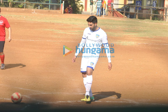 abhishek bachchan aditya roy kapur snapped at football practise 6