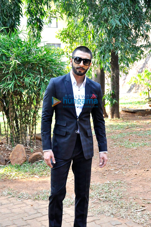 ranveer singh promotes bajirao mastani on savdhaan india 8