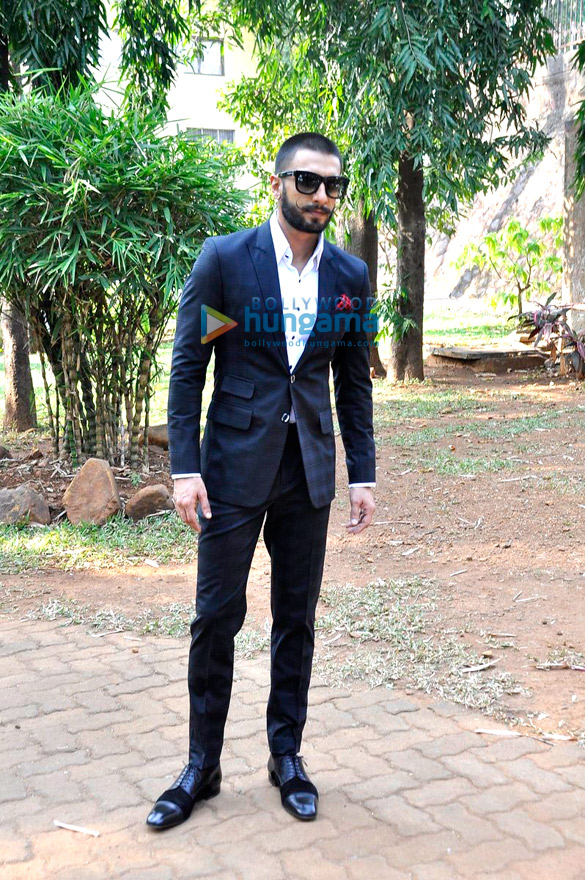 ranveer singh promotes bajirao mastani on savdhaan india 9