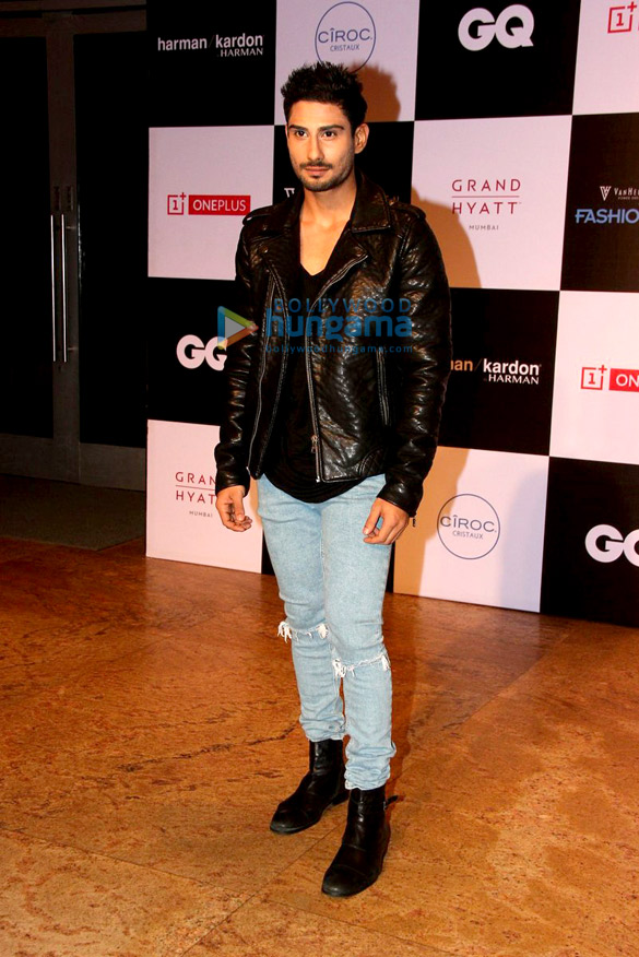 saif ali khan kunal kapoor randeep hooda tina desai and others walk at van heusen gq fashion nights day 1 16