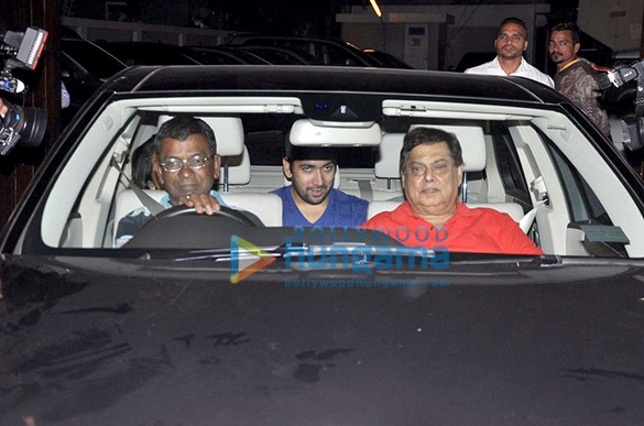celebs at salman khan house post his return from the court 5