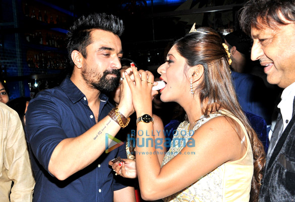 celebs grace sejal mandavias birthday bash 3
