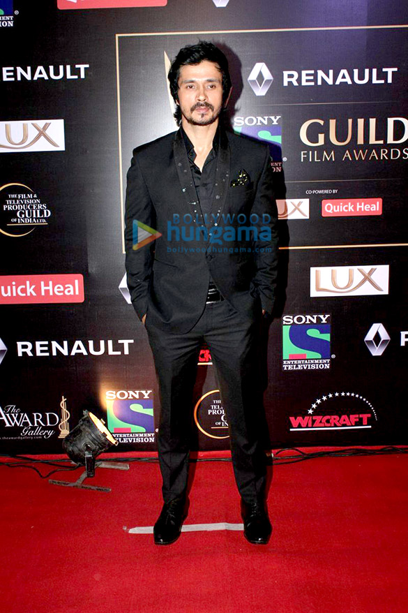 akshay kumar priyanka chopra anil kapoor grace renault sony guild awards 2016 39