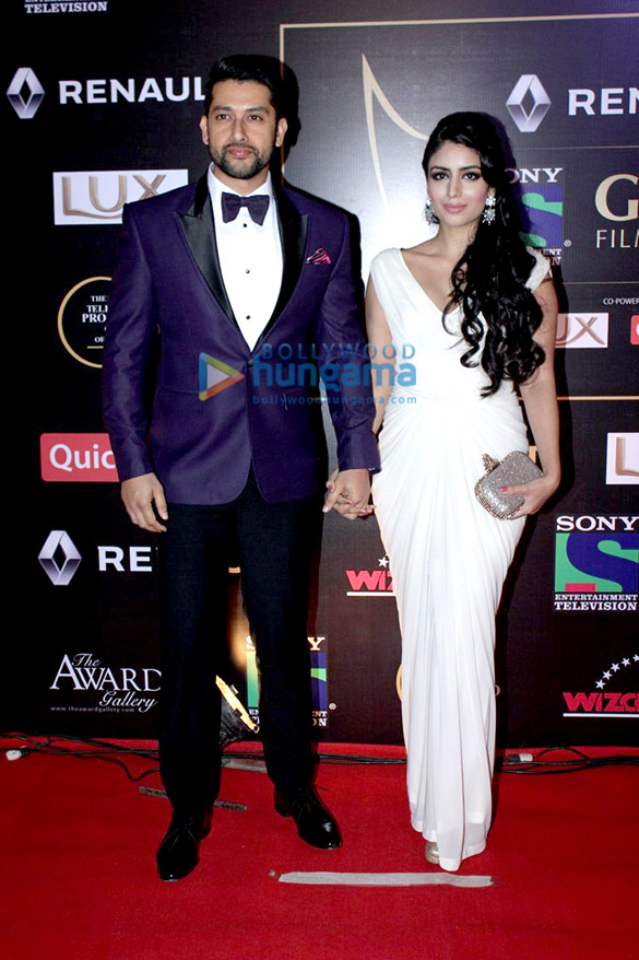 akshay kumar priyanka chopra anil kapoor grace renault sony guild awards 2016 32