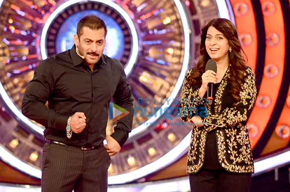 juhi chawla promotes chalk n duster on bigg boss 9 2